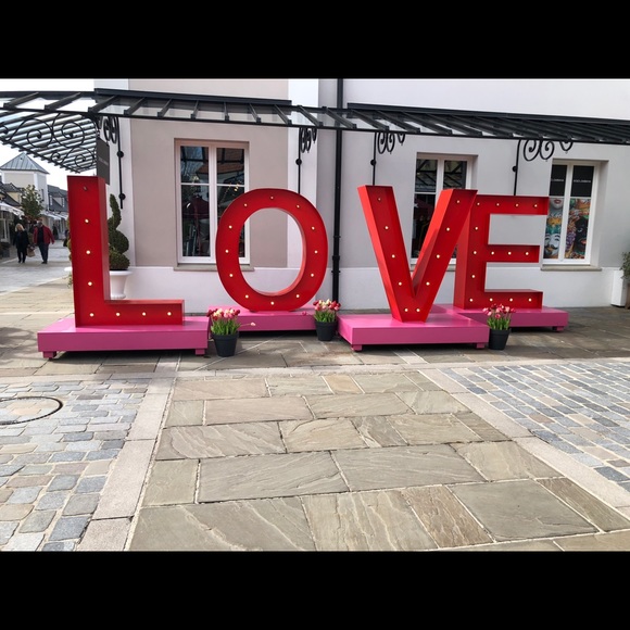 Meet your Posher, Jenny - Picture 1 of 1